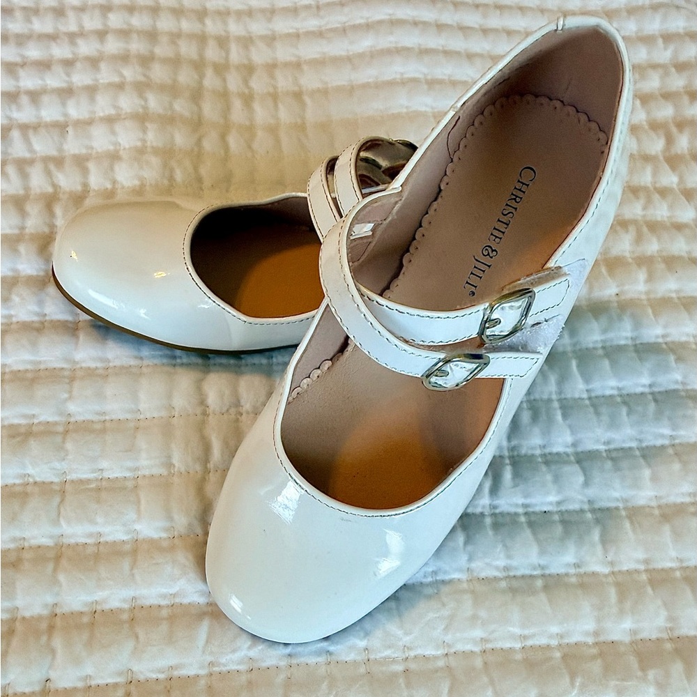 Girls size 1 Christie & Jill White Patent Mary Jane Flats